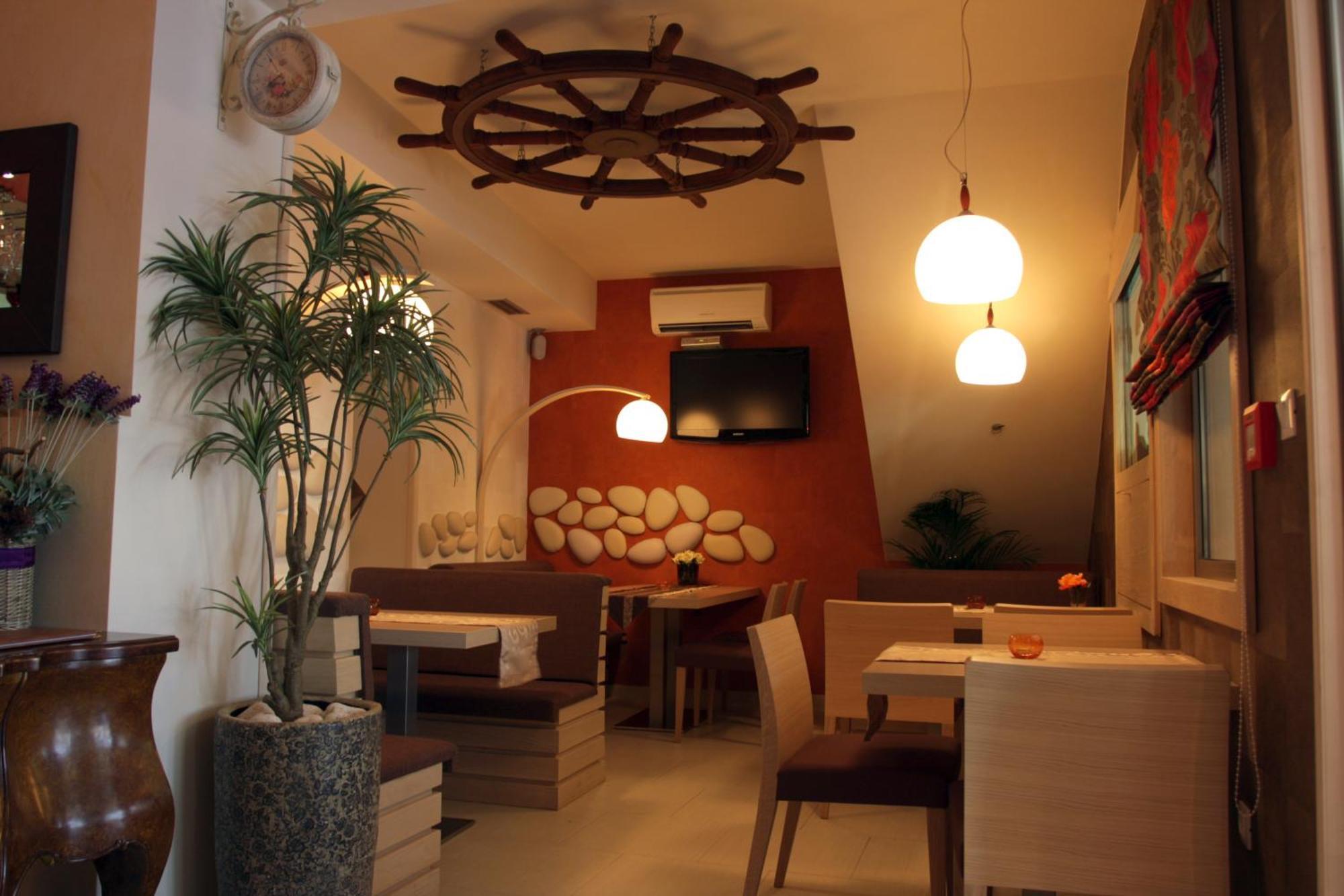 Beach Apartments Ankora Макарска Екстериор снимка