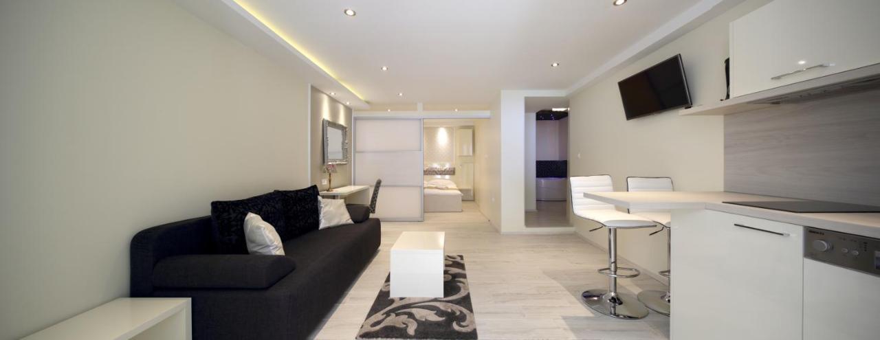 Beach Apartments Ankora Макарска Стая снимка