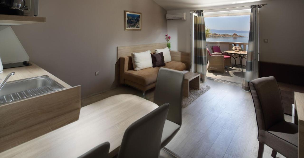 Beach Apartments Ankora Макарска Стая снимка